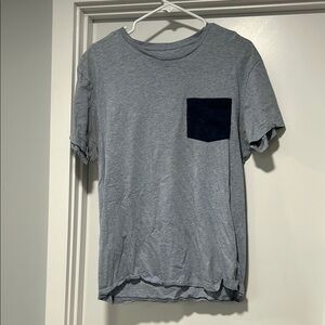 Men's Gray T-Shirt with Navy Pocket